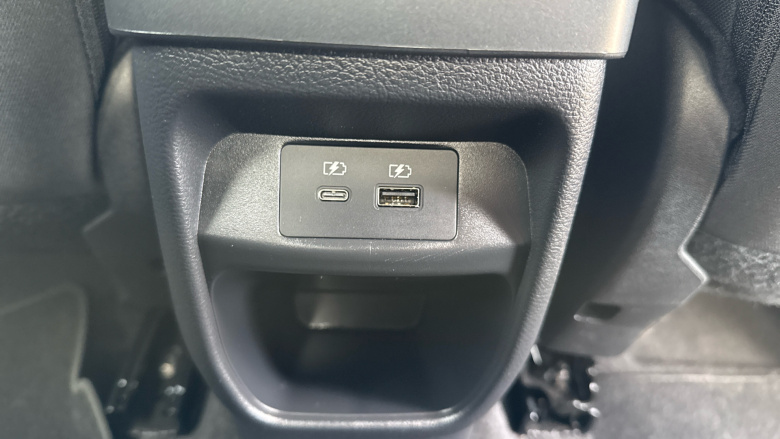 Nissan Juke 1.6 Hybrid N-Connecta 5dr Auto Hybrid Hatchback